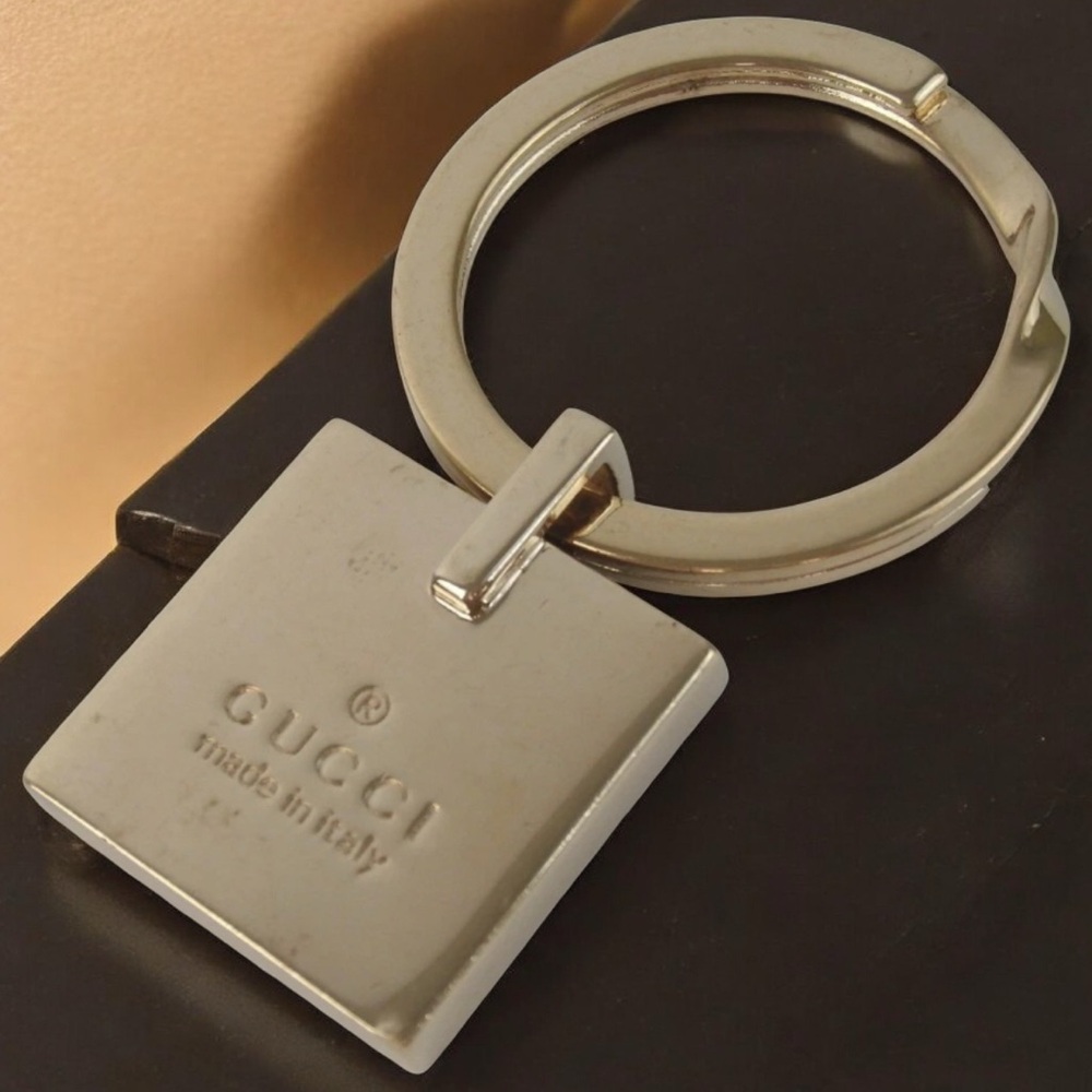 GUCCI GG Canvas Keyring/Bag Charm 😍❤️ - Picture 3 of 9